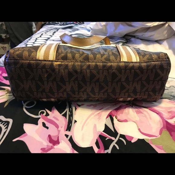 AUTH MK CREAM CANVAS & BRN LTHR TOTE BAG / MED SZ - Picture 5 of 8